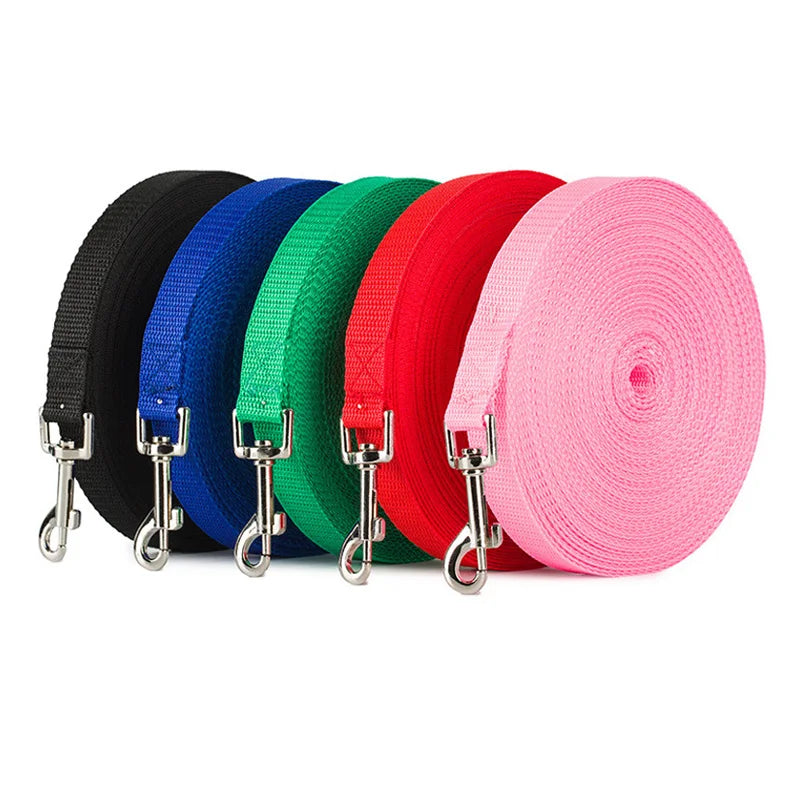 Nylon leashes from 1.5m to 10m: Suitable for all dogs