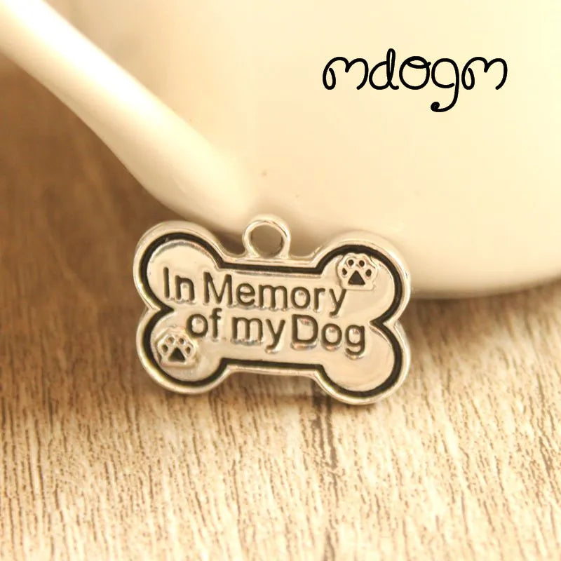 Personalized Malinois keychain: A unique and elegant piece of jewelry