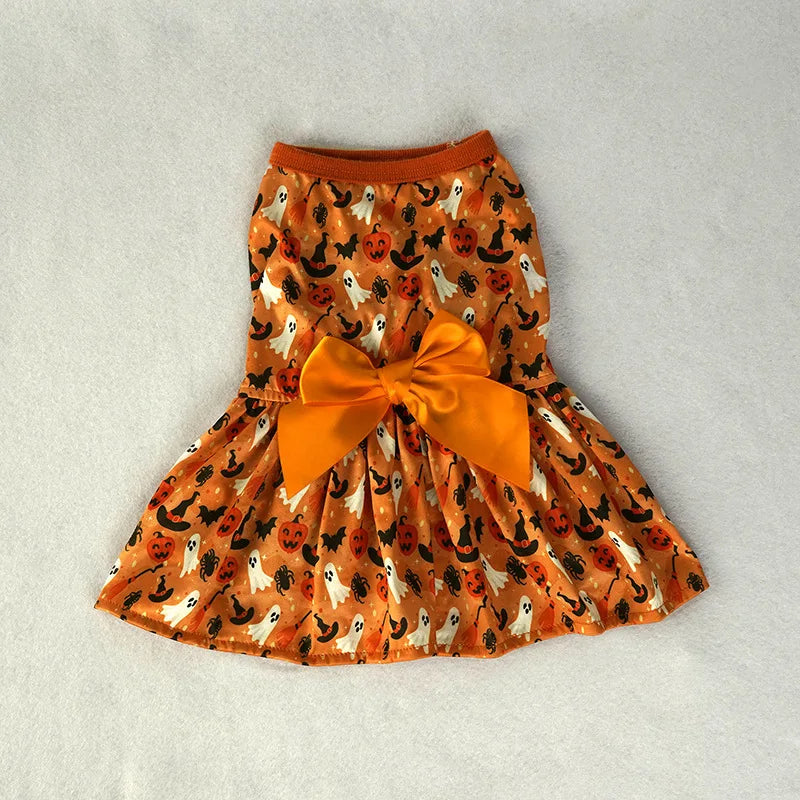 Votre chien sera la star d'Halloween avec cette adorable robe de citrouille !