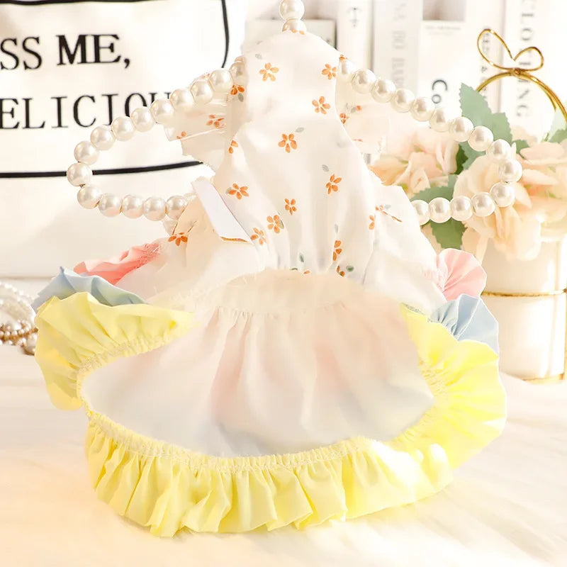 Votre petit compagnon sera une véritable princesse avec cette robe Lolita