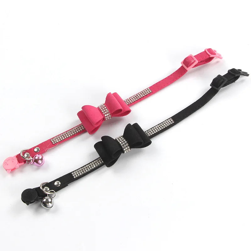 Collier pour chien rose vif avec clochette