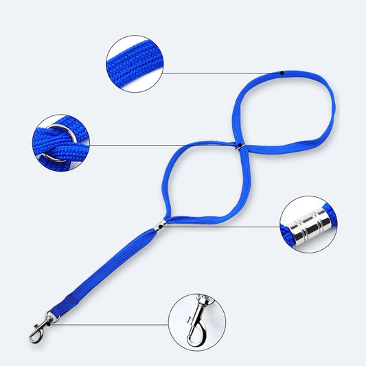 Grooming loops + safety leash: the winning duo. Easy and quick grooming!