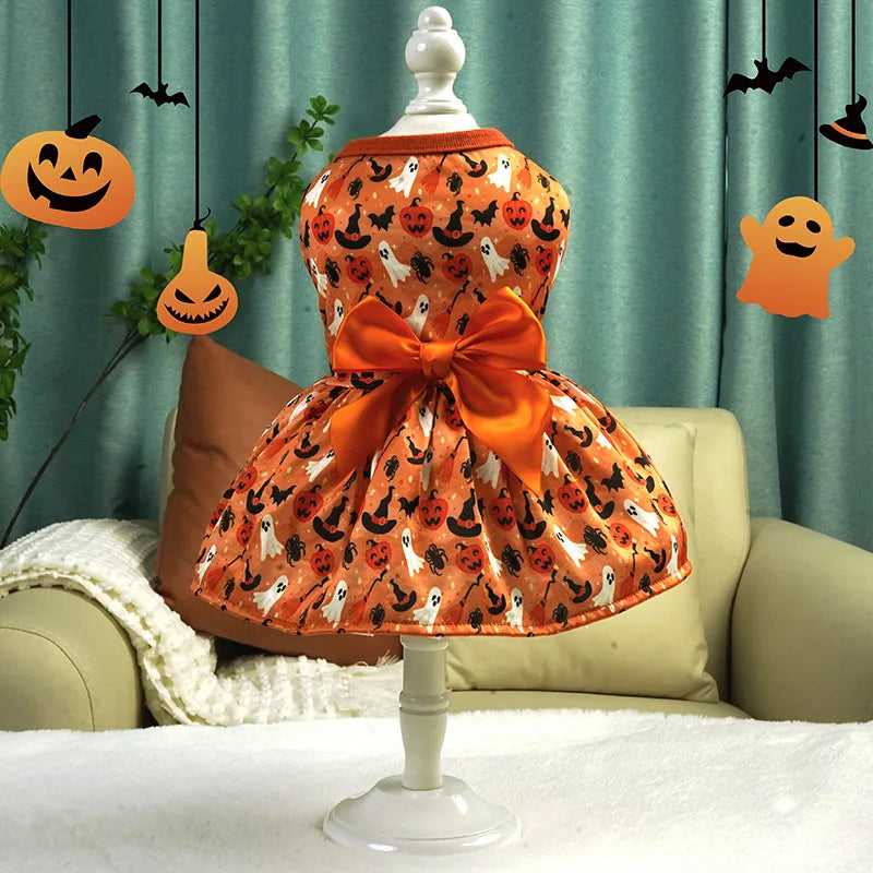 Votre chien sera la star d'Halloween avec cette adorable robe de citrouille !